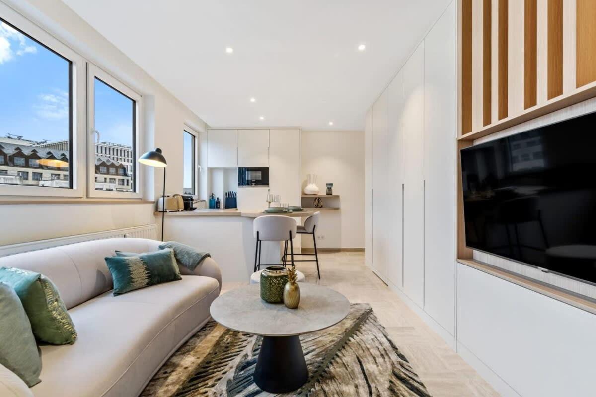 Modern Studio With King Bed, Walk To Attractions Λουξεμβούργο Εξωτερικό φωτογραφία